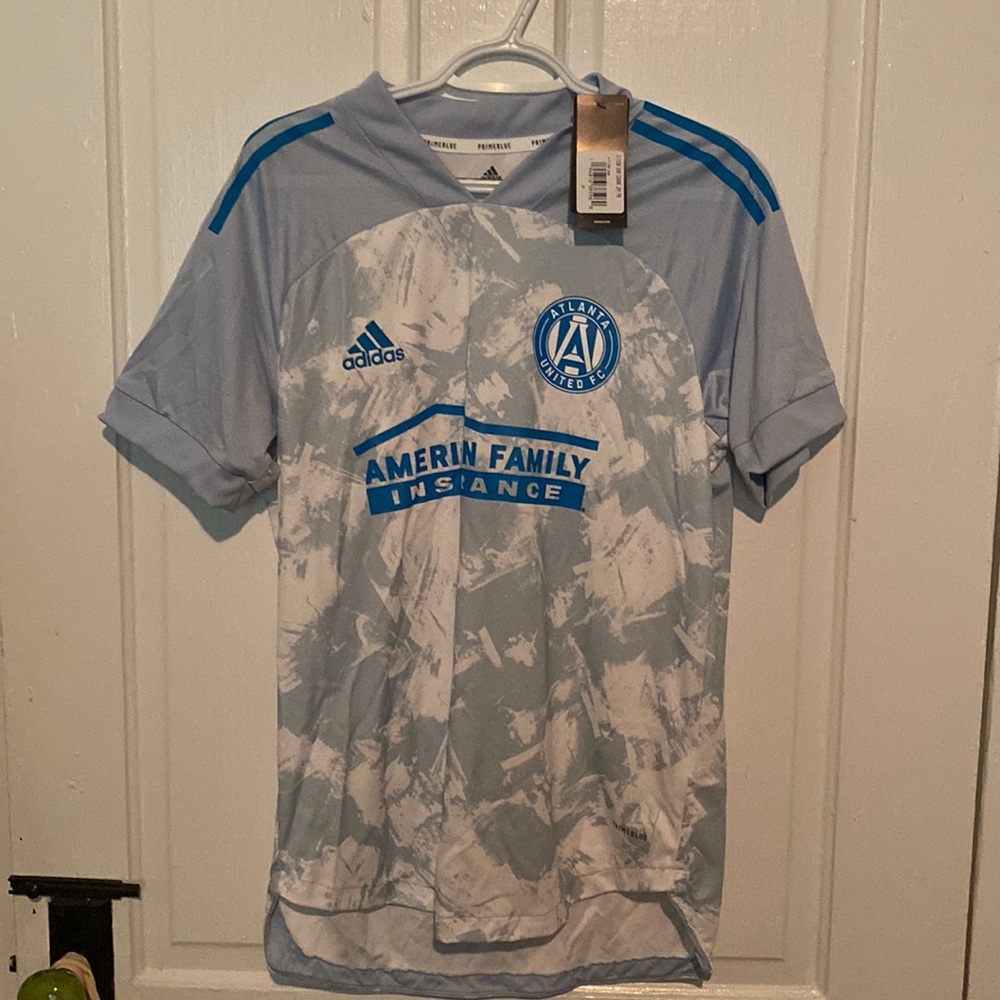Atlanta United NWT PRIMEBLUE kit size Medium Jersey 2021 Replica